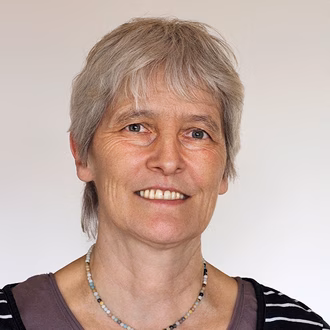 Zutter_Ruth_4347_600x600px_72px_sRGB